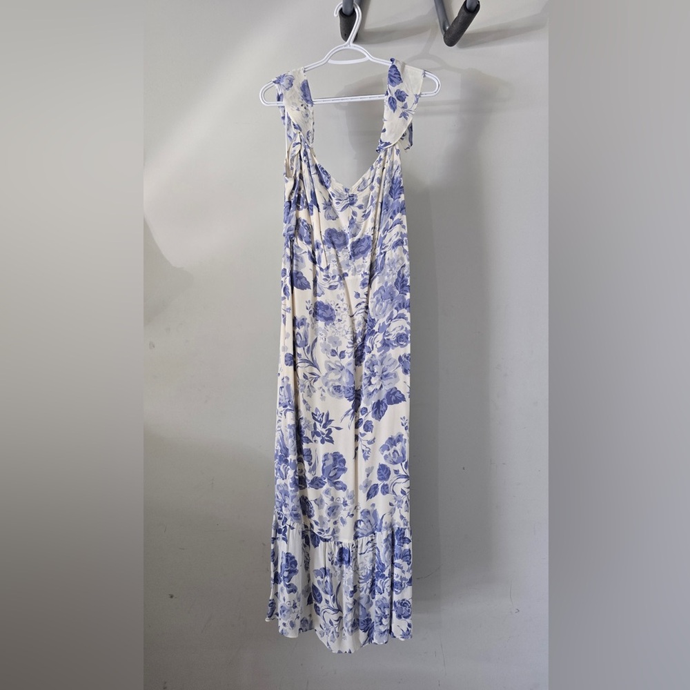 Reformation Cream and Blue Floral Dress size 12! EUC